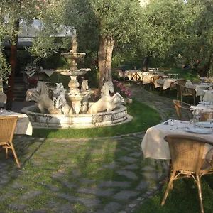 Lejlighedshotel Ristorante Al Cardellino, Bardolino